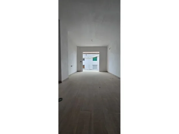 Tirane, shitet apartament 1+1+Ballkon Kati 2, 73 m² 139.000 € (Hipoteka)