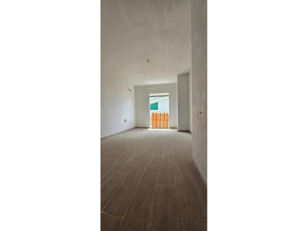 Tirane, shitet apartament 1+1+Ballkon Kati 2, 73 m² 139.000 € (Hipoteka)