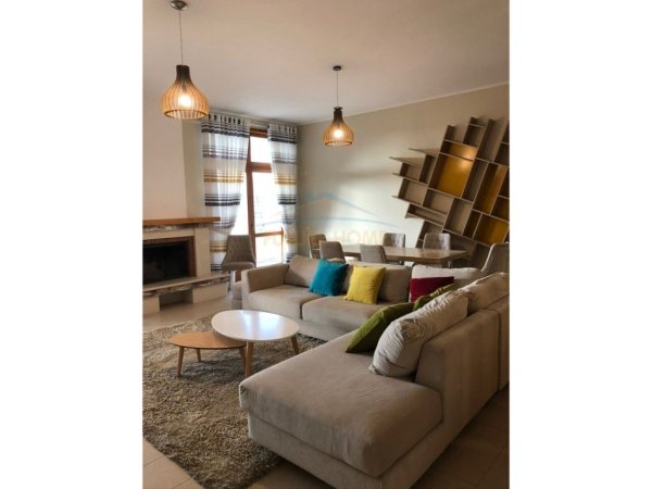 Tirane, jap me qera apartament 3+1+Ballkon Kati 6, 135 m² 1.500 € (KOPSHTI BOTANIK)