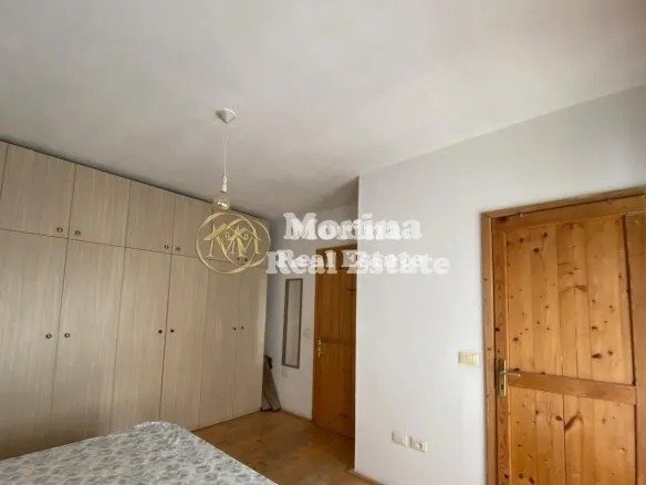 Tirane, jepet me qera shtepi 2+1 Kati 2, 130 m² 600 € (Kopshti Zoologjik)