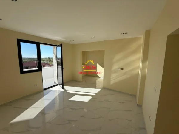 Vlore, shitet apartament 1+1+Ballkon Kati 4, 60 m² 48.000 € (Novoselë)