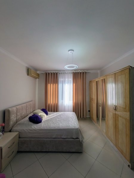 Tirane, jepet me qera garsonier 1+1 Kati 4, 40 m² 500 €