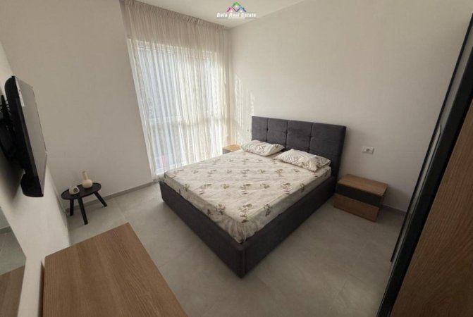Tirane, jepet me qera apartament 2+1 Kati 2, 84 m² 550 € (Rruga Bashkim Shkurti)