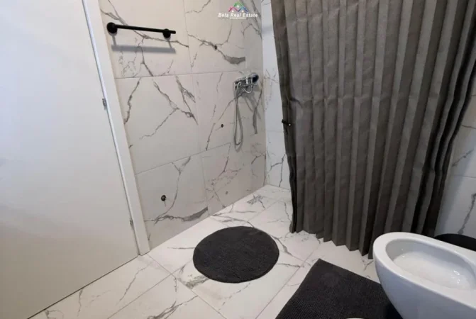 Tirane, jepet me qera apartament 2+1 Kati 2, 84 m² 550 € (Rruga Bashkim Shkurti)