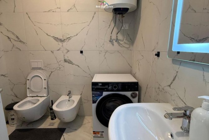 Tirane, jepet me qera apartament 2+1 Kati 2, 84 m² 550 € (Rruga Bashkim Shkurti)