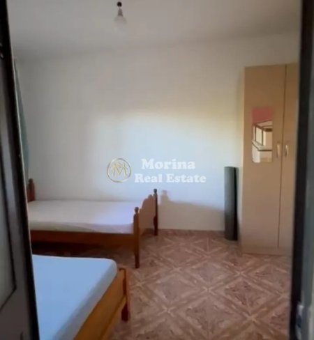Tirane, jepet me qera shtepi 1+1 Kati 1, 70 m² 250 € (Bulevardi i Ri)