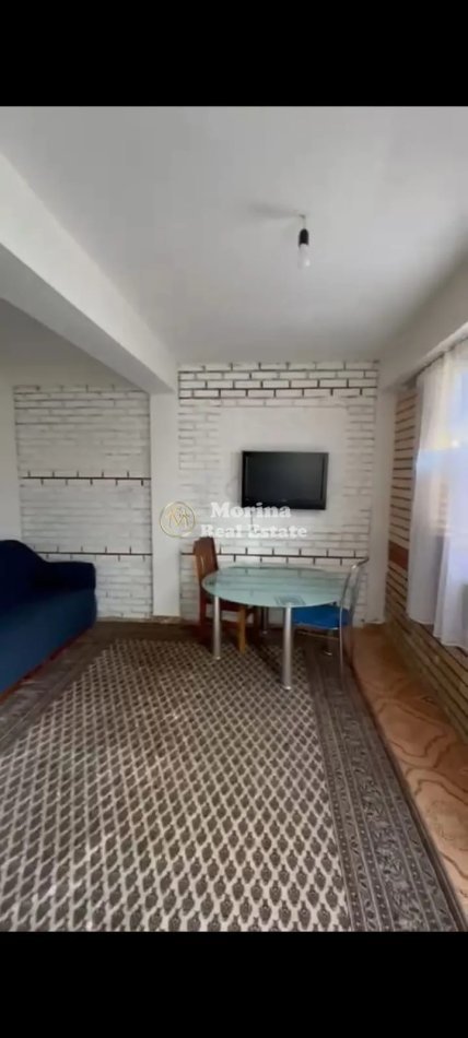Tirane, jepet me qera shtepi 1+1 Kati 1, 70 m² 250 € (Bulevardi i Ri)