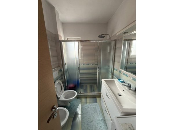 Pogradec, shitet apartament 2+1+Ballkon Kati 7, 105 m² 136.500 € (Pogradec)