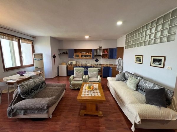 Tirane, jepet me qera apartament 2+1+Ballkon Kati 4, 129 m² 650 € (Tregu Elektrik)