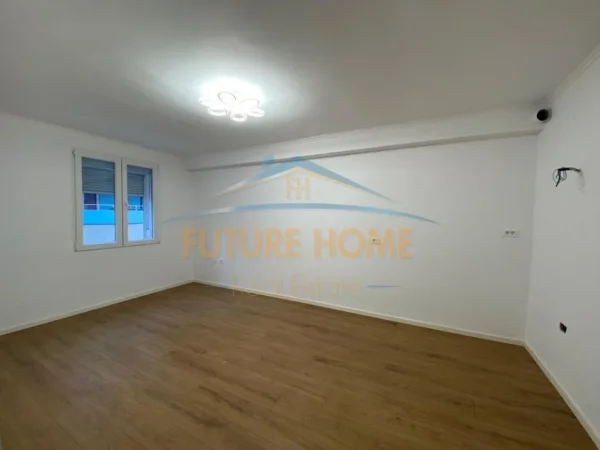 Tirane, shitet apartament 1+1 Kati 3, 135.000 € (Rruga M shyrri)