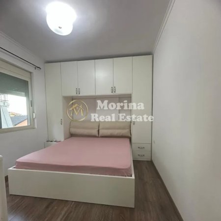 Tirane, jepet me qera apartament 1+1 Kati 3, 70 m² 650 € (Rruga Peti)