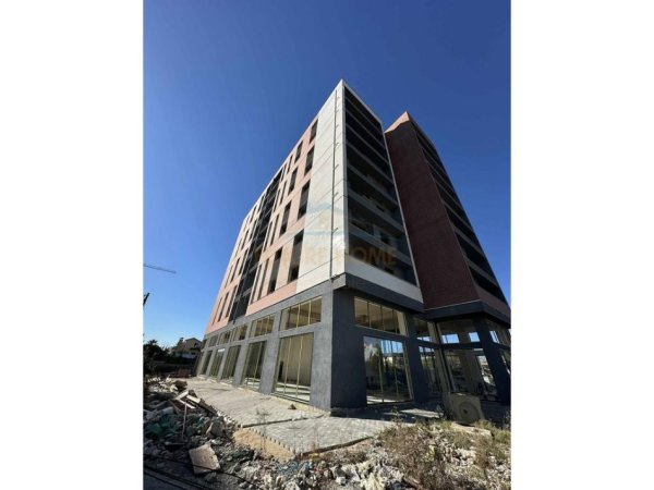 Tirane, shitet apartament 1+1 Kati 8, 61 m² 95.000 € 