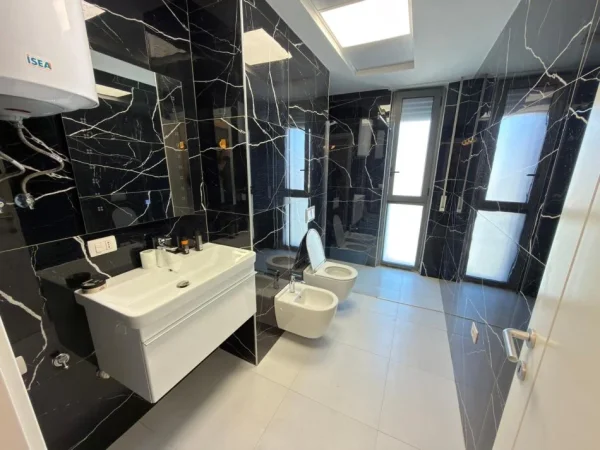 Tirane, jepet me qera apartament 2+1 Kati 6, 800 €