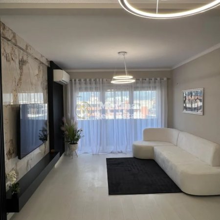 Tirane, shitet apartament 2+1 Kati 7, 97 m² 155.000 € (Rruga Loni Ligori)