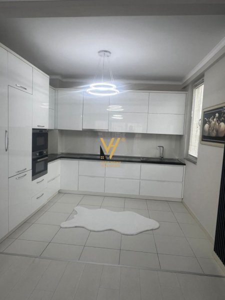 Tirane, shitet apartament 2+1+Ballkon Kati 7, 97 m² 155.000 € (ASTIR)