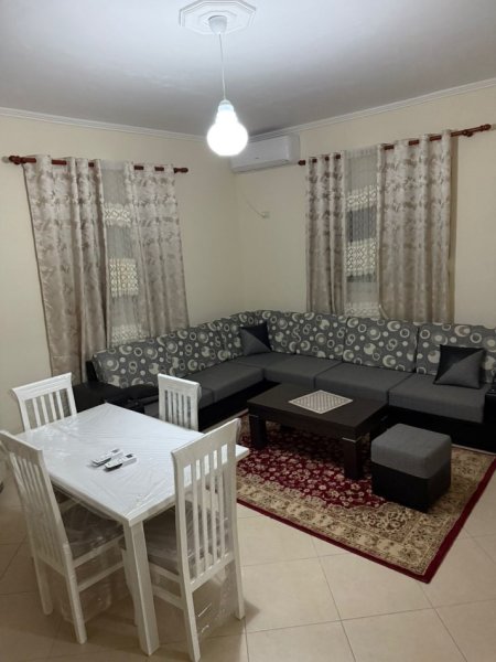 Tirane, jepet me qera apartament 2+1 Kati 2, 90 m² 450 € (sauk)