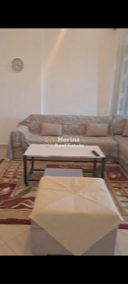 Tirane, jepet me qera apartament 2+1 Kati 3, 109 m² 400 € (Rruga Agon)