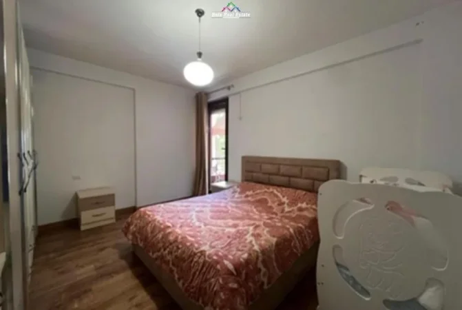 Tirane, jepet me qera apartament 2+1 Kati 2, 94 m² 700 € (Rruga Selite e Vjeter)
