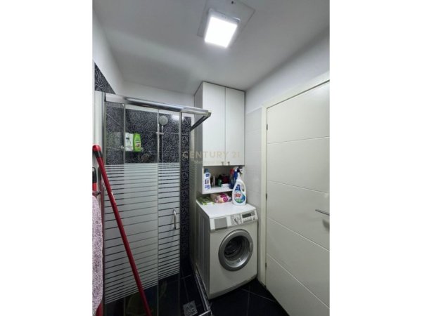 Tirane, jepet me qera apartament 1+1 Kati 6, 43 m² 500 € 