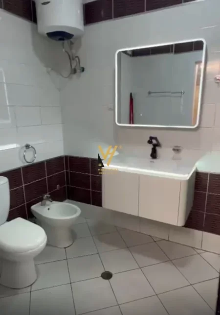 Tirane, shitet apartament 2+1+Ballkon Kati 5, 90 m² 143.000 € (MISTO MAME)