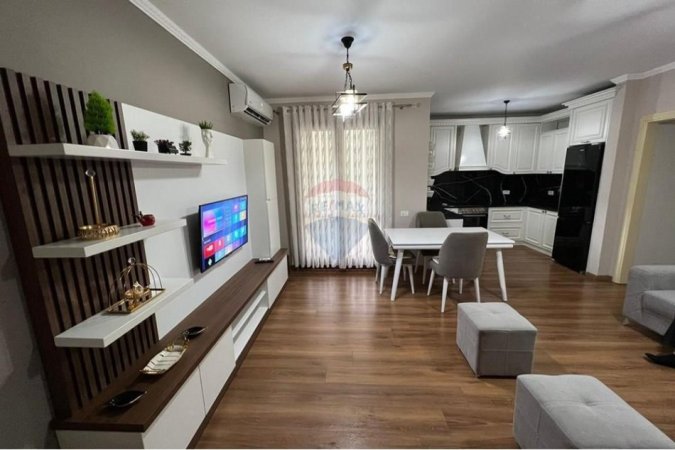 Tirane, jepet me qera apartament 2+1+Ballkon , 92 m² 850 € (Kopshti Botanik)