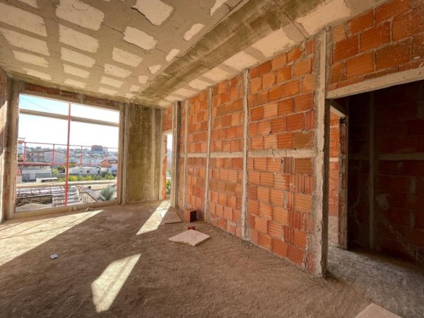 Tirane, shitet apartament 1+1+Ballkon Kati 3, 70 m² (North Park, Kamez)