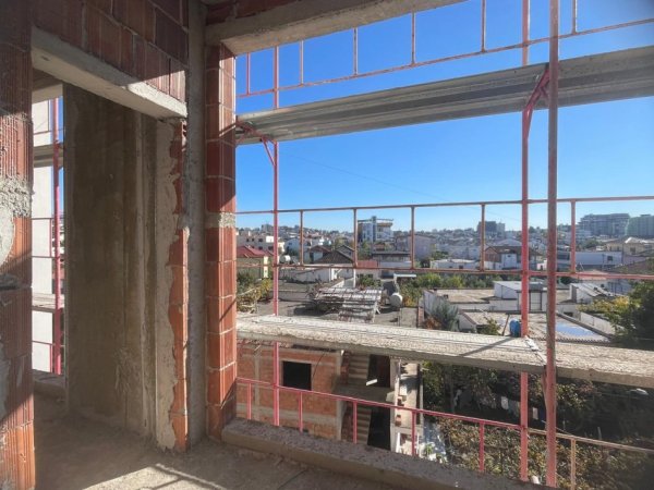 Tirane, shitet apartament 1+1+Ballkon Kati 6, 70 m² (North Park, Kamez)