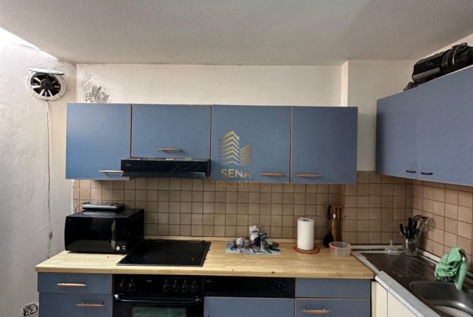 Tirane, jepet me qera apartament 2+1+Ballkon Kati 2, 130 m² 550 € (Brryli)