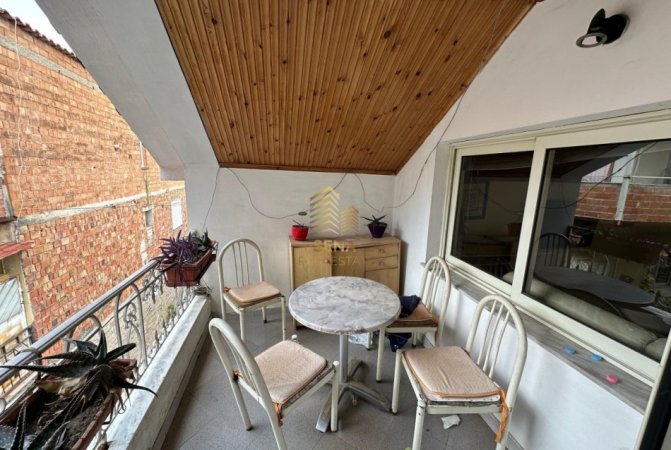 Tirane, jepet me qera apartament 2+1+Ballkon Kati 2, 130 m² 550 € (Brryli)