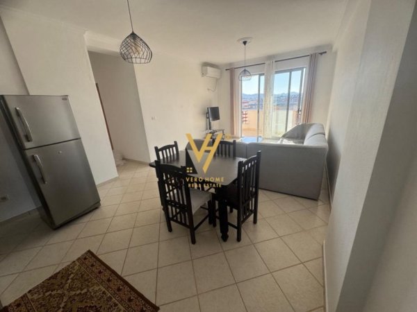 Tirane, jepet me qera apartament 2+1+Ballkon Kati 8, 110 m² 500 € (ASTIR)