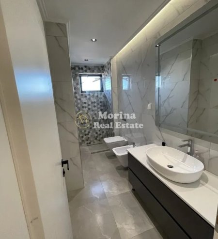 Tirane, jepet me qera apartament duplex Dublex Kati 10, 230 m² 1.200 € (Rruga Teodor Keko)