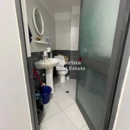 Tirane, shitet ambjent biznesi Kati 1, 32 m² 93.000 € (Selvia)