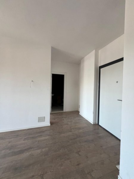 Tirane, shitet apartament 1+1+Ballkon Kati 2, 79 m² 149.500 € (jordan misja)