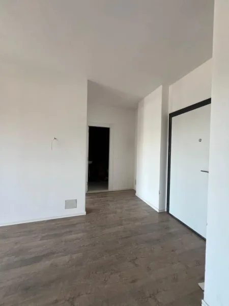 Tirane, shitet apartament 1+1+Ballkon Kati 2, 79 m² 149.500 € (jordan misja)