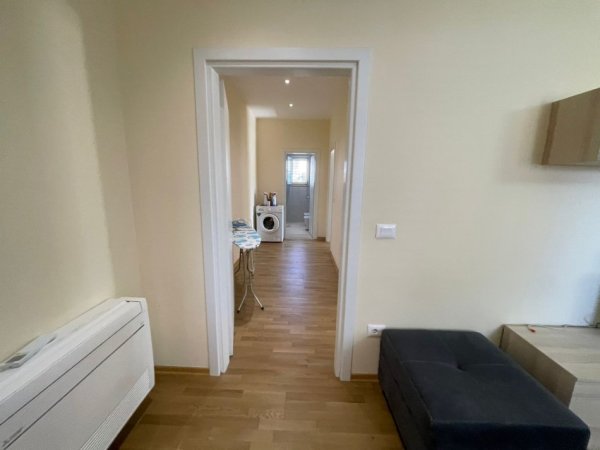 Tirane, jepet me qera apartament 2+1+Ballkon Kati 3, 80 m² 700 € 