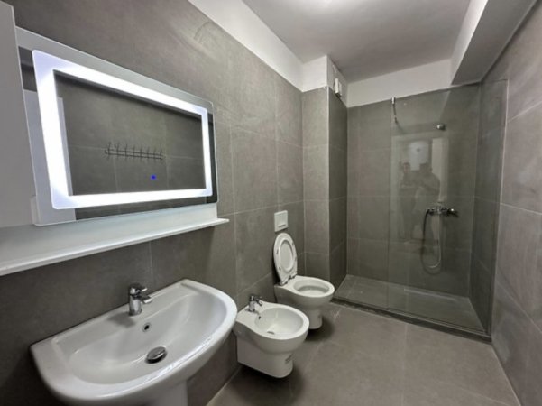 Tirane, jepet me qera apartament 1+1 Kati 2, 70 m² 727 € (Kodra e Diellit 2)