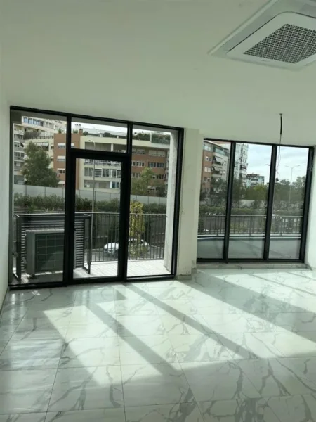 Tirane, jepet me qera apartament 1+1 Kati 2, 63 m² 1.000 € (LAKE VIEW LIQENI)