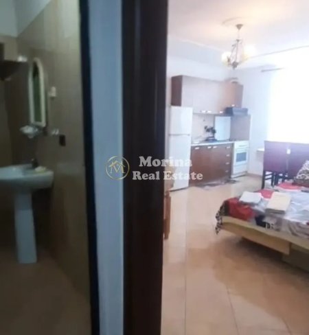 Tirane, jepet me qera apartament 1+1 Kati 3, 65 m² 500 € (Pediatria)