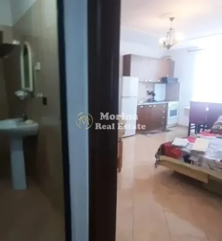 Tirane, jepet me qera apartament 1+1 Kati 3, 65 m² 500 € (Pediatria)