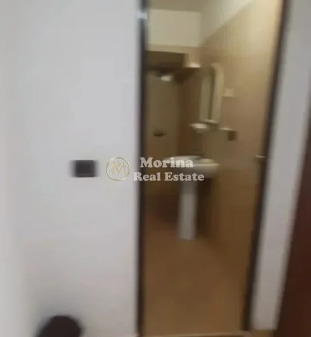 Tirane, jepet me qera apartament 1+1 Kati 3, 65 m² 500 € (Pediatria)