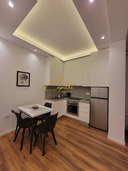Tirane, jepet me qera apartament 1+1 Kati 0, 60 m² 600 € (RRUGA E DURRESIT)