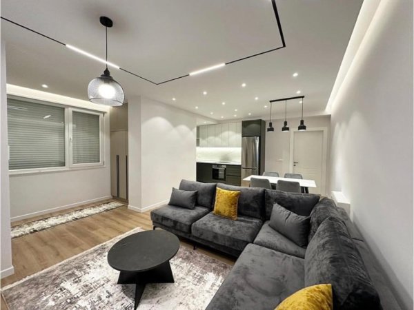 Tirane, jepet me qera apartament 2+1 Kati 6, 113 m² 950 € (Shkolla e Baletit.)