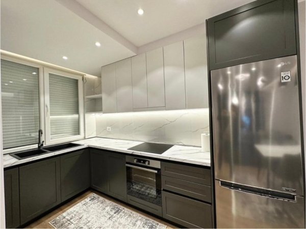 Tirane, jepet me qera apartament 2+1 Kati 6, 113 m² 950 € (Shkolla e Baletit.)