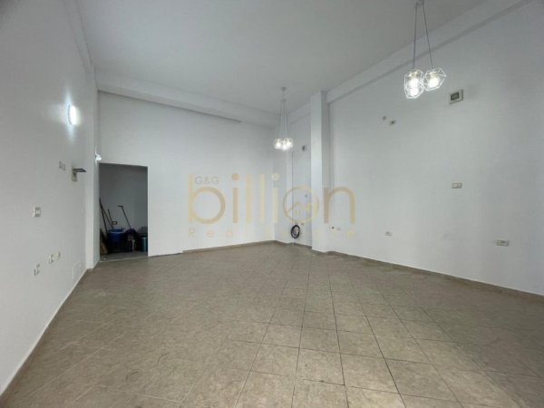 Tirane, shitet Dyan , 42 m² 160.000 € (Myslym Shyre)