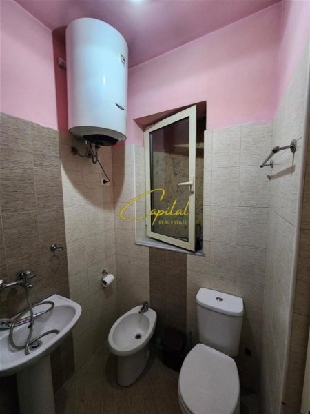 Tirane, jepet me qera garsonier 1+1 Kati 4, 40 m² 350 € (RRUGA E DURRESIT)