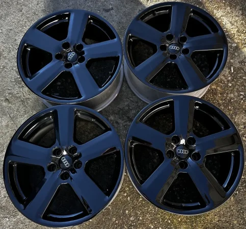 Tirane, shes disk alumini Disqe 18 Audi Golf Passat Origjinal , 300 €