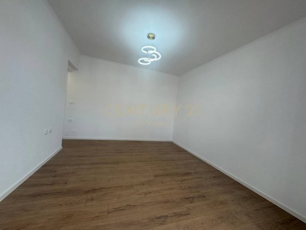 Tirane, shitet apartament 2+1 Kati 4, 64 m² 169.000 € (21 DHJETORI)