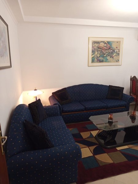 Tirane, jepet me qera apartament 3+1 Kati 1, 85 m² 550 € (Pranë Report Tv, Rruga Ndre Mjeda, Tiranë)