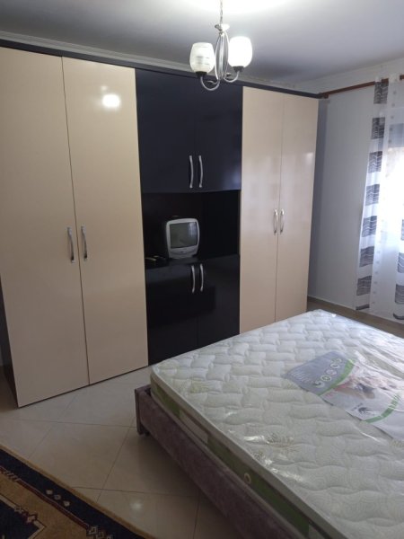 Tirane, jepet me qera apartament 3+1 Kati 1, 85 m² 550 € (Pranë Report Tv, Rruga Ndre Mjeda, Tiranë)