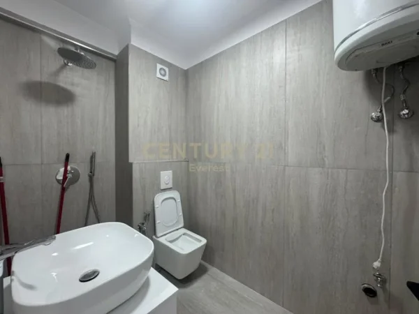 Tirane, shitet apartament 1+1 Kati 7, 54 m² 115.000 € (DON BOSKO)